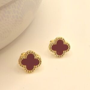 Red Clover Huggies with CZ Detail NWT